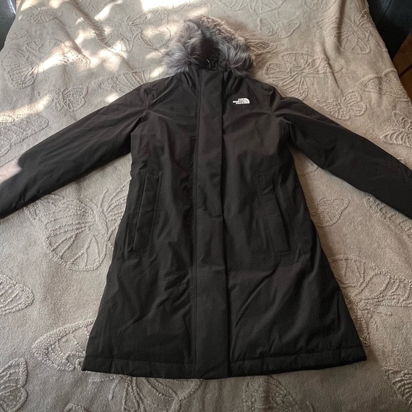 The North Face Women's Black Ski Jacket - Picture 1 of 11